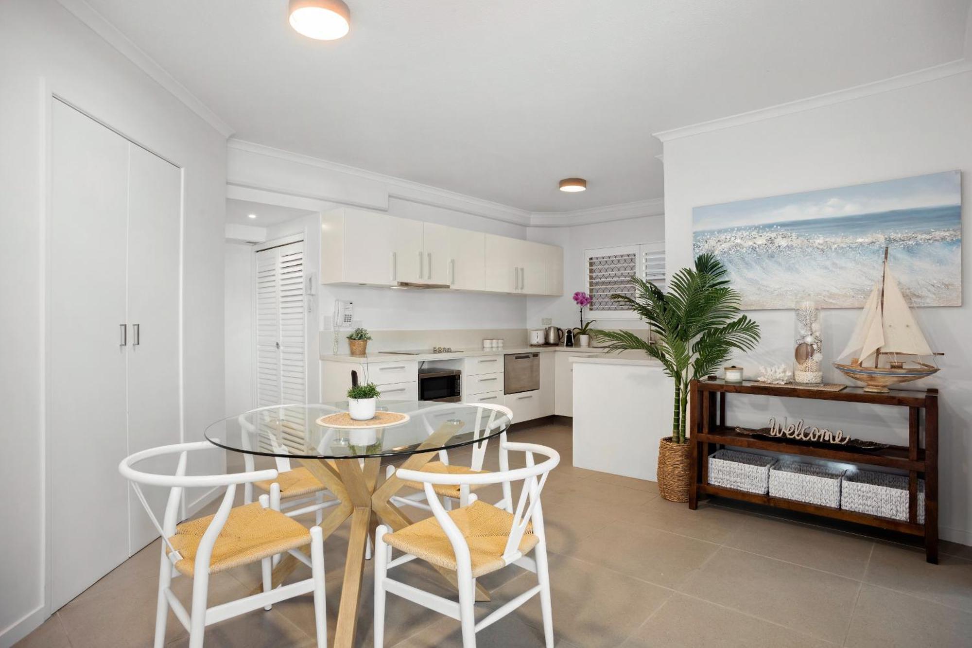 Aparthotel #2 Hastings Street Noosa Heads Esterno foto